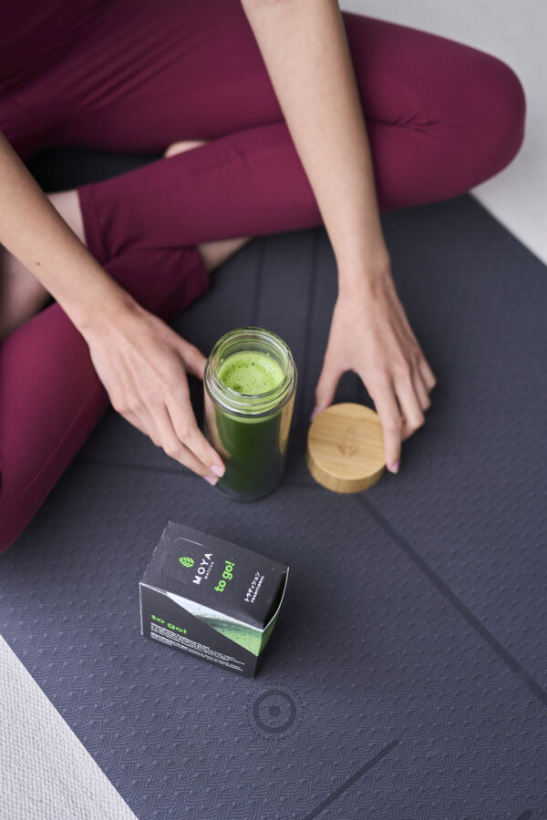 Szklany shaker do matchy