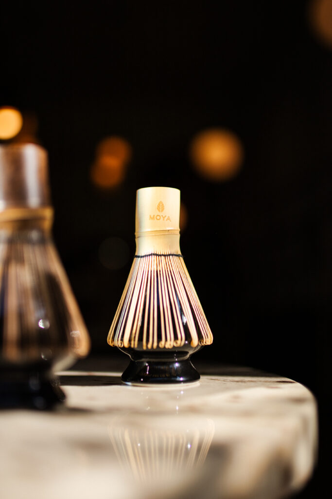 Chasen - bambusowa miotełka do matchy