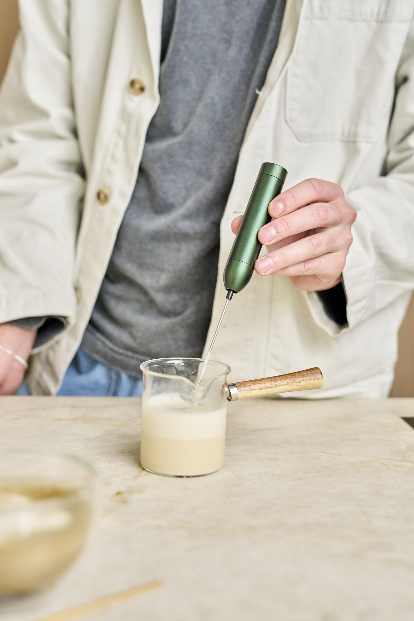 Spieniacz do matchy elektryczny