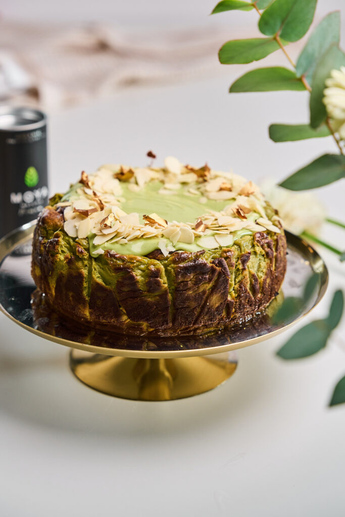 sernik baskijski z matchą